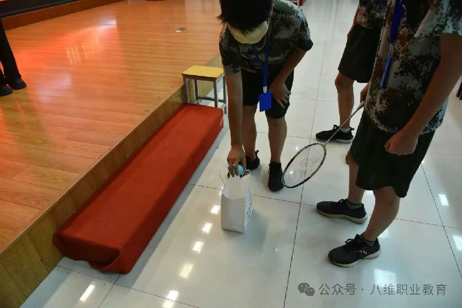 八維教育宿遷職業技術學院一起向未來越努力越幸運活動圓滿落幕