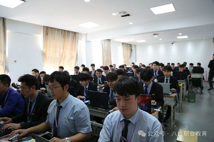 北京大數(shù)據(jù)培訓(xùn)機(jī)構(gòu)哪個(gè)口碑好推薦八維職業(yè)學(xué)校的理由