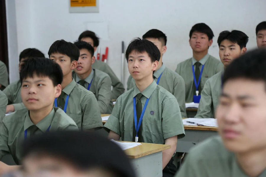 八維職業(yè)學(xué)校國際新媒體專業(yè)最近就業(yè)喜報(bào)來襲