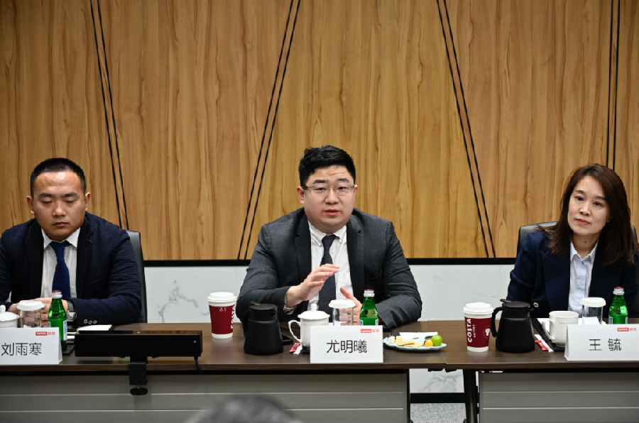 八維教育宿遷職業技術校區與聯想(北京)有限公司正式簽訂戰略合作協議